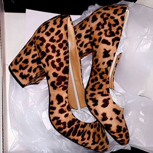 Chunky heels in cheetah print brand new size 8